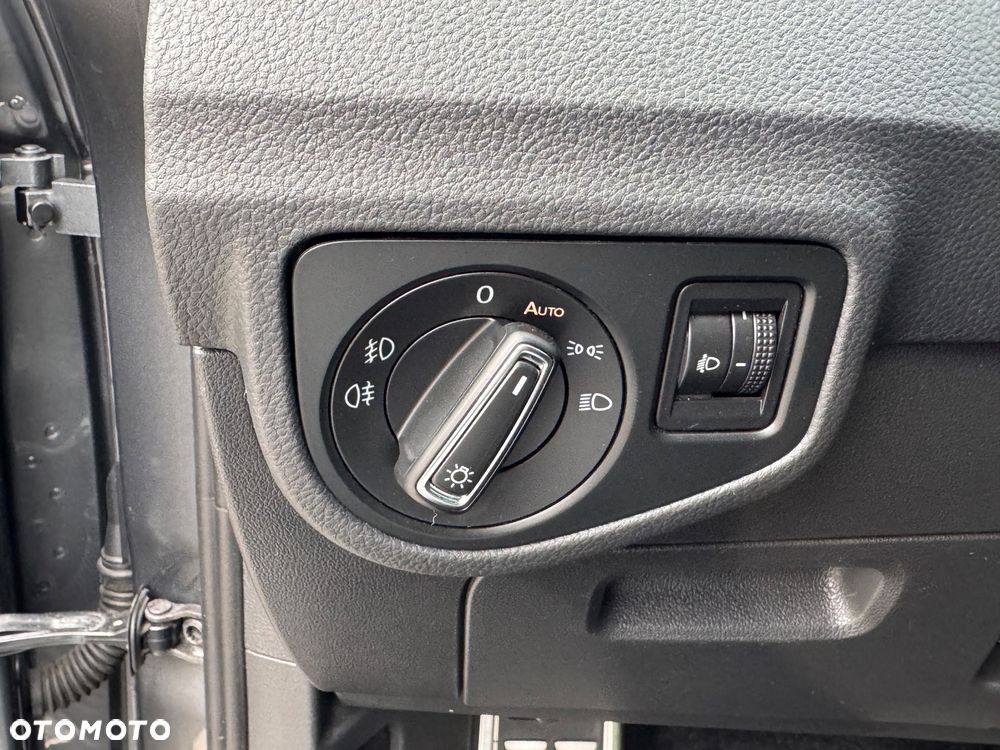 Volkswagen Golf Sportsvan 1.4 TSI (BlueMotion Technology) DSG Sound - 21