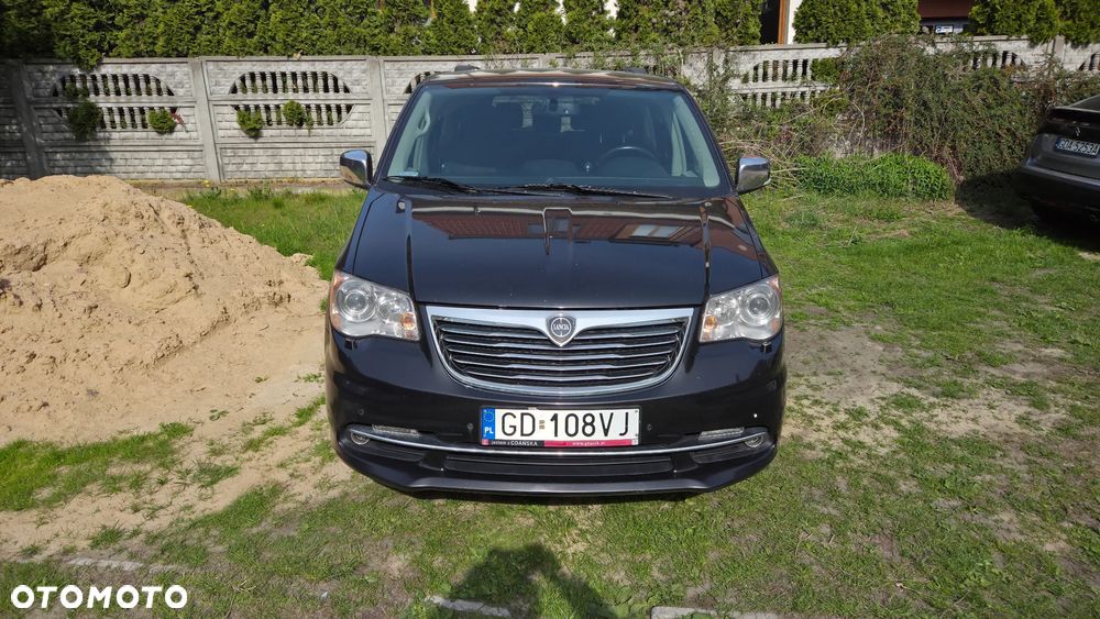 Lancia Voyager 2.8CRD Platinum - 26