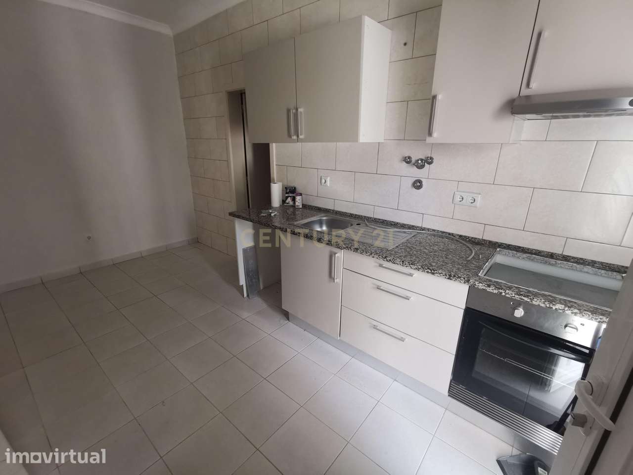 Apartamento T1 R/C com quintal - Charneca da Caparica - Grande imagem: 5/11