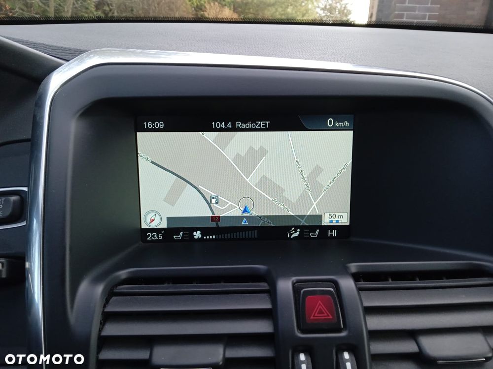 Volvo XC 60 D3 Geartronic Momentum - 11