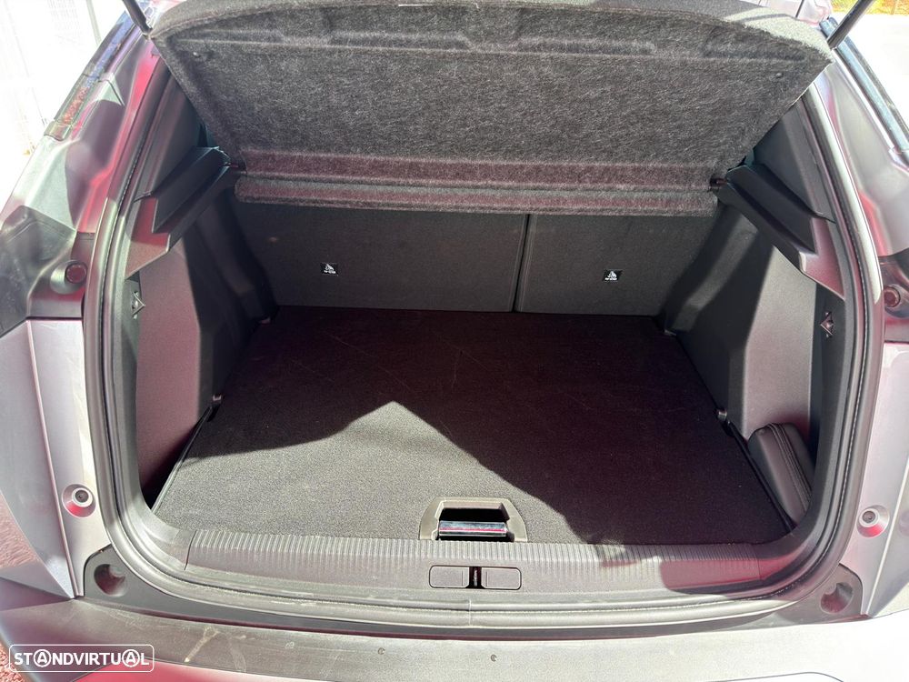 Peugeot 2008 PureTech 130 EAT8 Allure Pack - 27