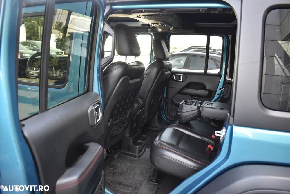 Jeep Wrangler - 35