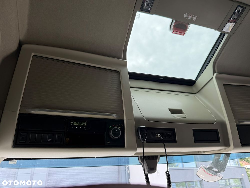 Volvo FH500 EURO 6/XENON/ON1380L/KLIMA.POSTOJOWA/VIN;LB/SERWIS - 39
