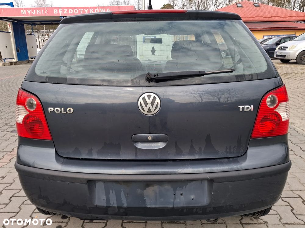 Volkswagen Polo IV 9N silnik 1.4 TDI AMF 75KM skrzynia biegów GGV / EWR drzwi maska błotnik klapa zderzak LC7V lampa szyba pompowtrysk alternator sprężarka turbina maglownica łapa alternatora pokrywa silnika głowica wtrysk pompa wysokiego ciśnienia vacum miska olejowa fotel belka sterownik moduł wiązka przewód rura chłodnica pas panel EGR sterownik zacisk mcperson sanki lewarek wybierak mechanizm silniczek obudowa miska olejowa kierownica przełącznik tłumik wydech pompka zamek przepustnica przepływomierz  CAŁY NA CZĘŚCI - 6