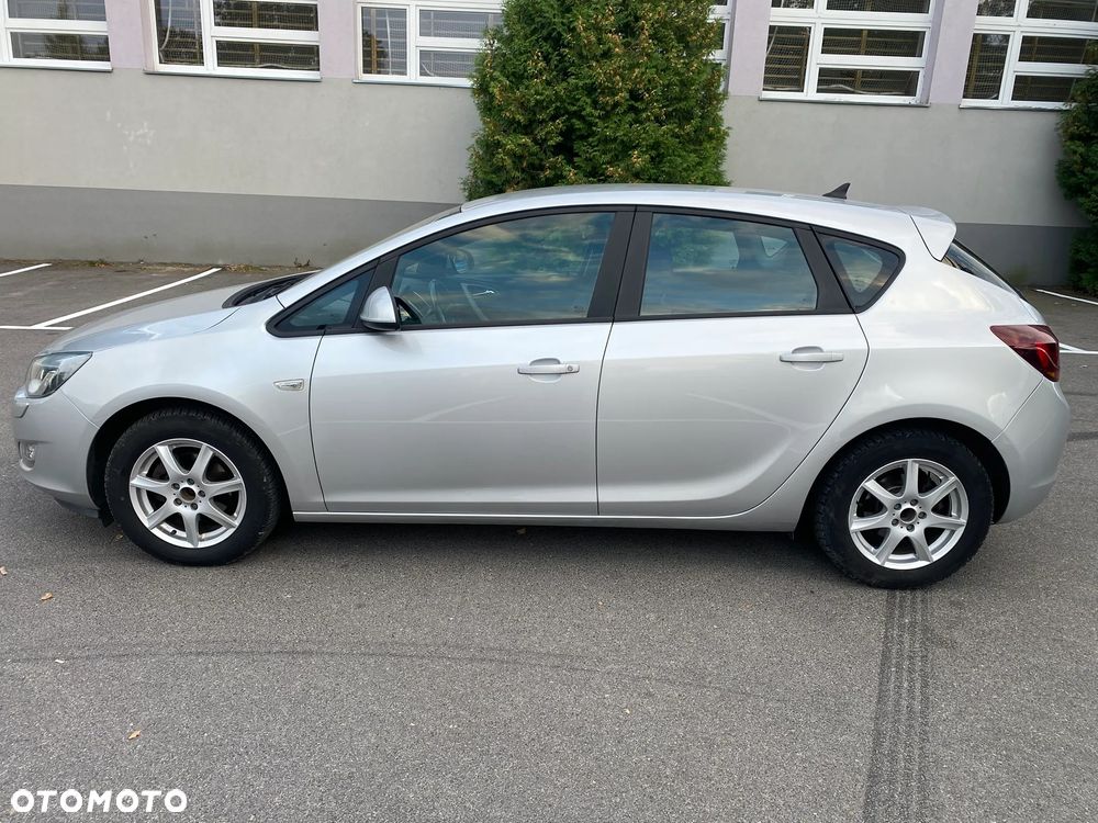 Opel Astra 1.4 Turbo - 8