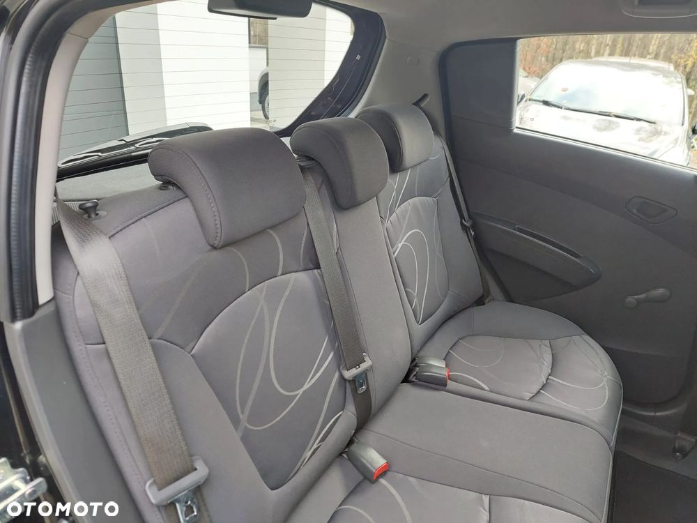 Chevrolet Spark 1.0 LS - 27