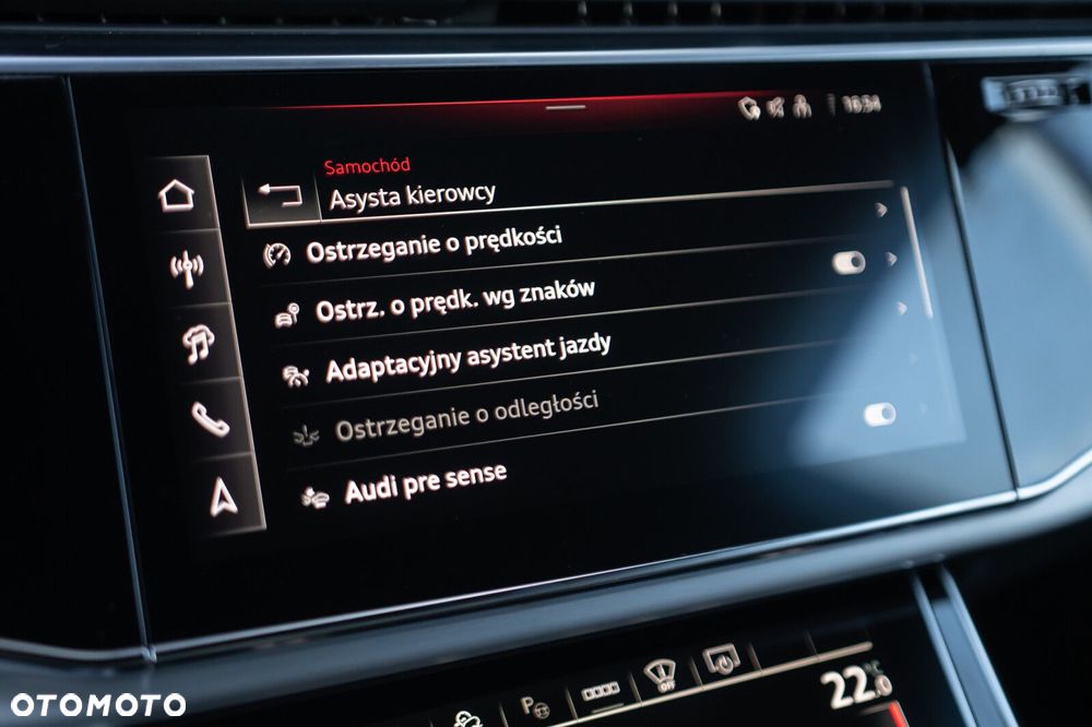 Audi Q8 - 30