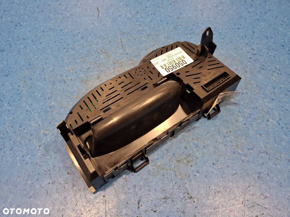 RENAULT TWINGO II 1.2 LICZNIK 8200387578D - 9