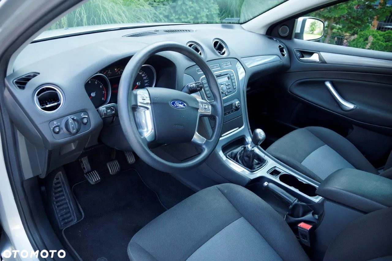 Ford Mondeo - 11