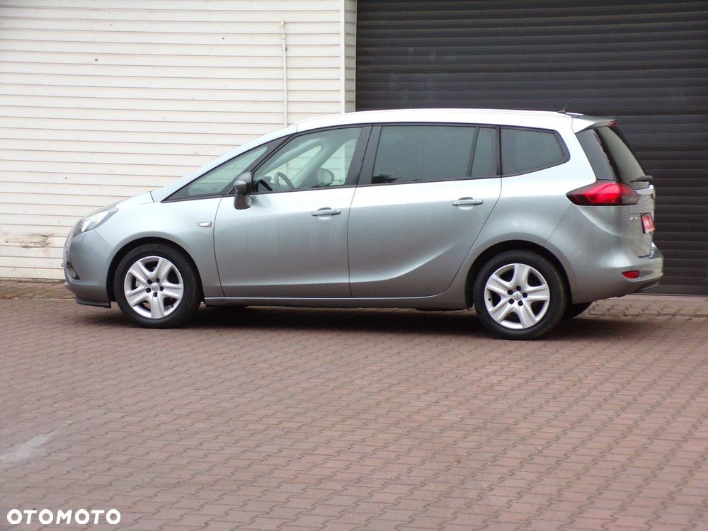 Opel Zafira - 16