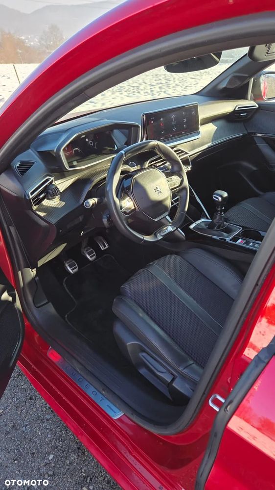 Peugeot 208 1.2 PureTech GT S&S - 8