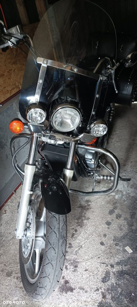 Honda Shadow - 16