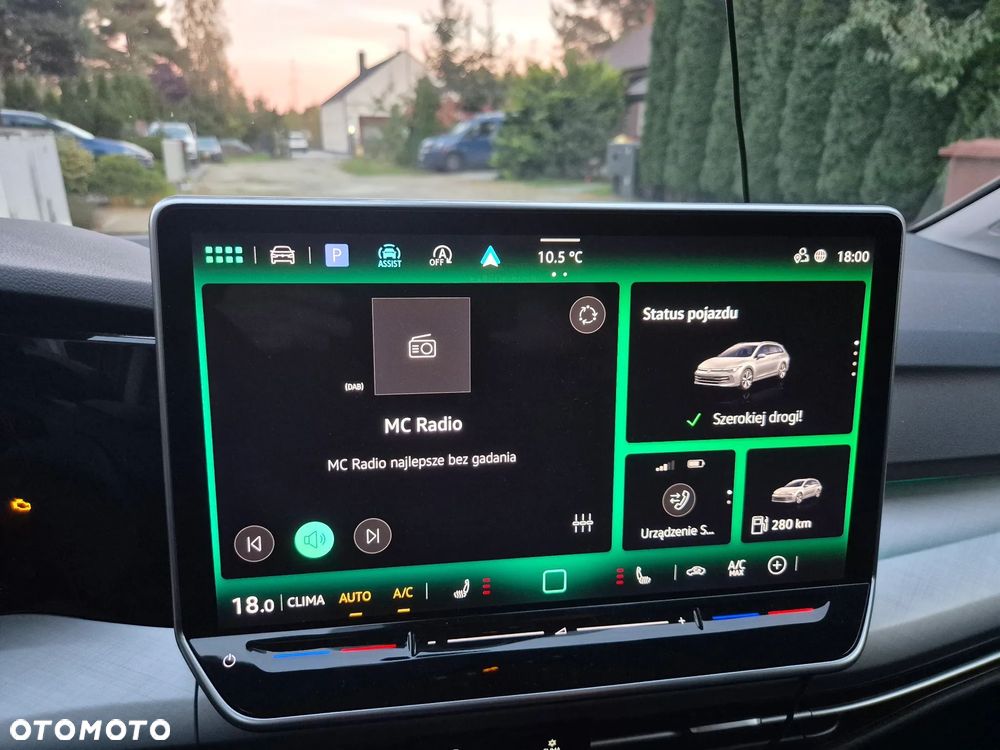 Volkswagen Golf Variant 1.5 TSI Life Plus - 9