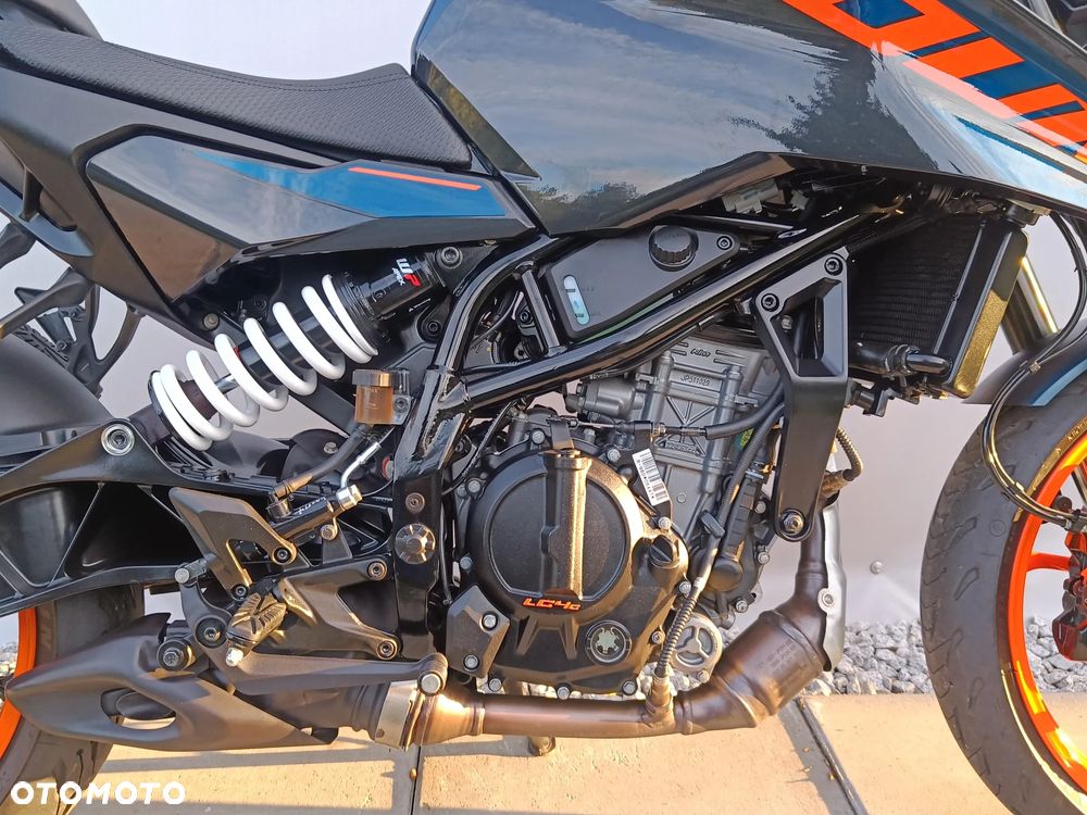 KTM Duke 125 - 20