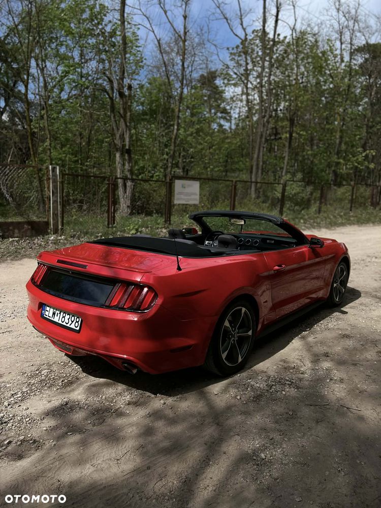 Ford Mustang 3.7 V6 - 8
