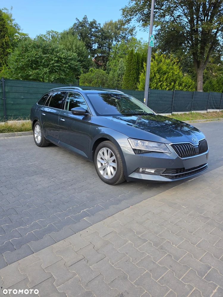 Skoda Superb 2.0 TDI Style DSG - 2