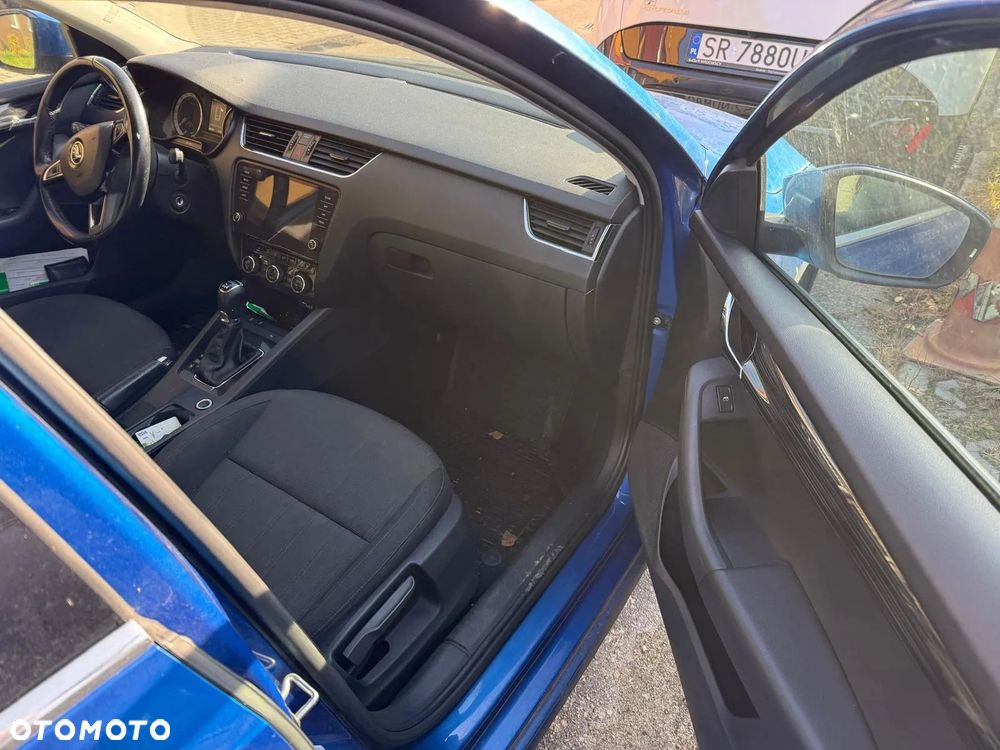 Skoda Octavia 2.0 TDI SCR 4x4 Ambition DSG - 8