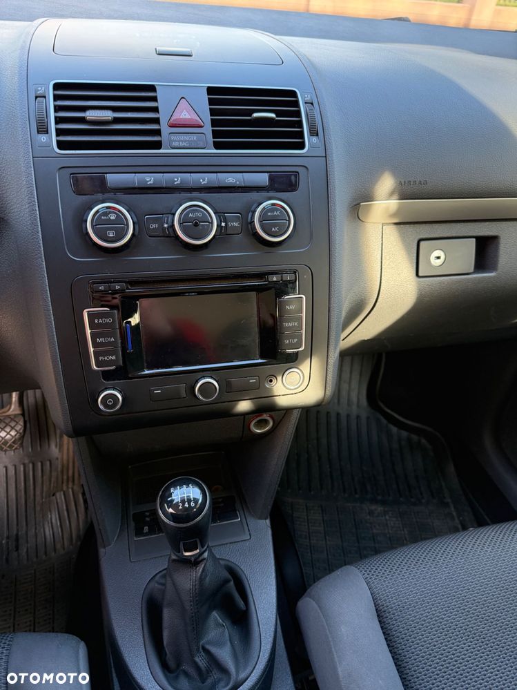 Volkswagen Touran - 7