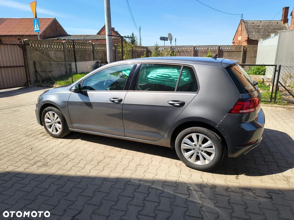 Volkswagen Golf - 11