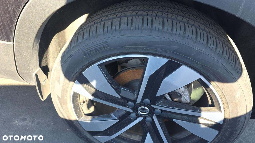 Volvo XC 40 - 18