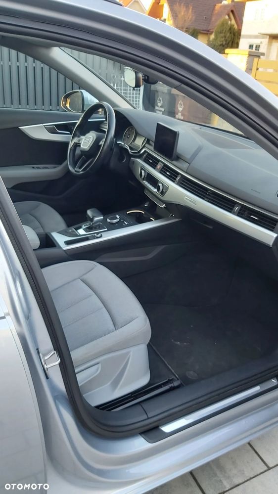 Audi A4 Avant 2.0 TDI Quattro Design S tronic - 20