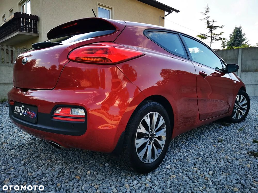 Kia ProCeed - 26