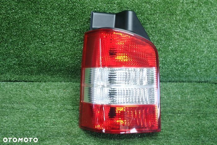 VW T5 03-15 lampa lewa tylna tył - 1