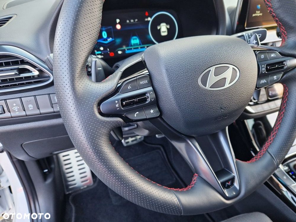 Hyundai i30 1.5 T-GDI 48V-Hybrid DCT Advantage - 22