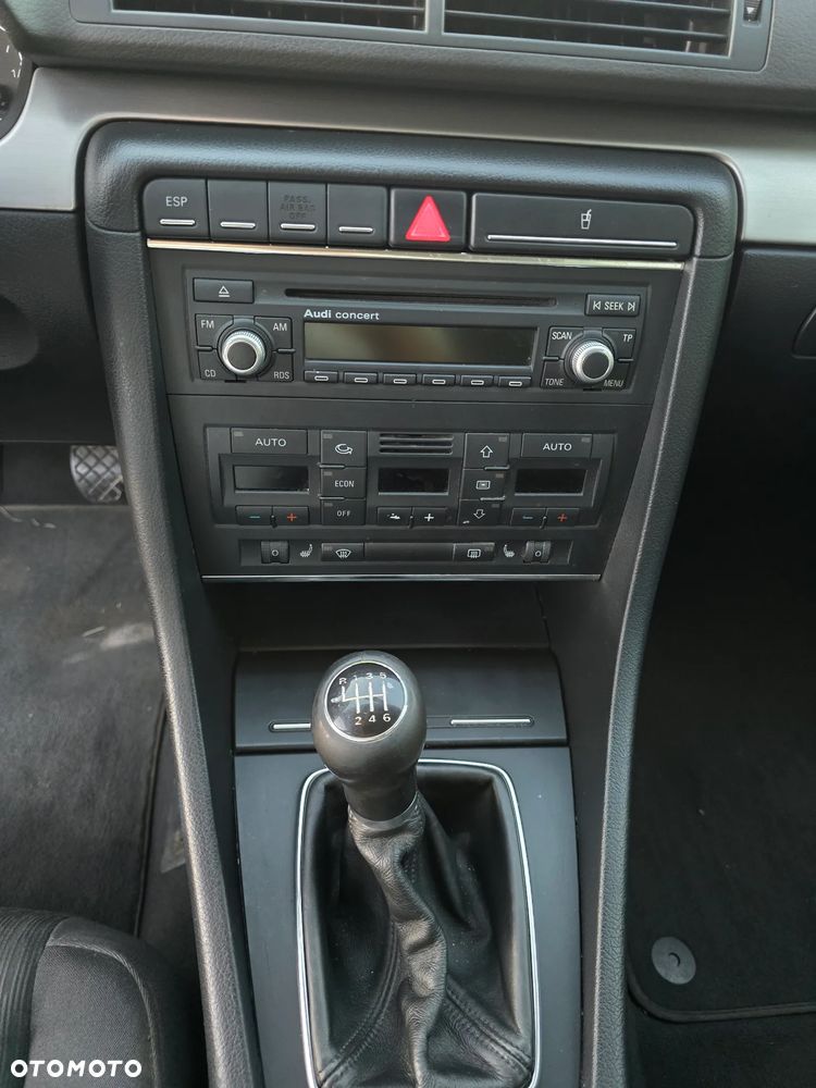 Audi A4 Avant 2.0 TDI DPF - 25