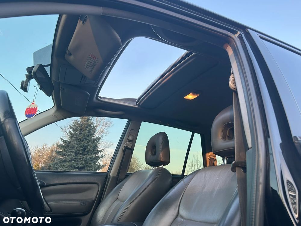 Toyota RAV4 2.0 D-4D 4x4 - 32