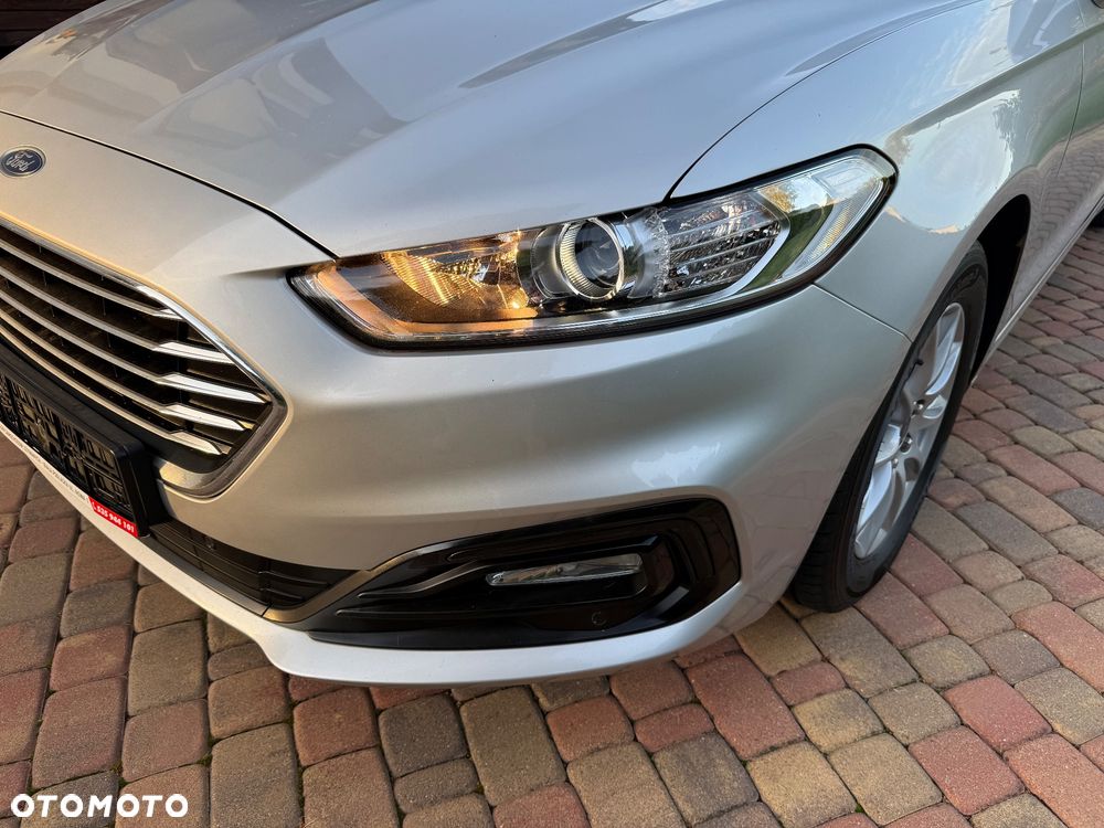 Ford Mondeo - 29