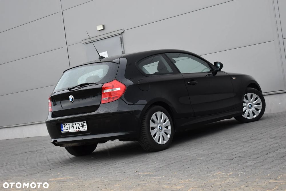 BMW Seria 1 116i - 33