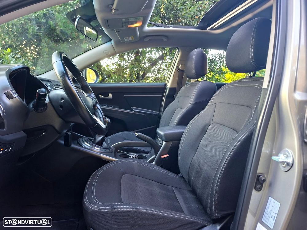 Kia Sportage 1.7 CRDI ISG TX Navi - 23