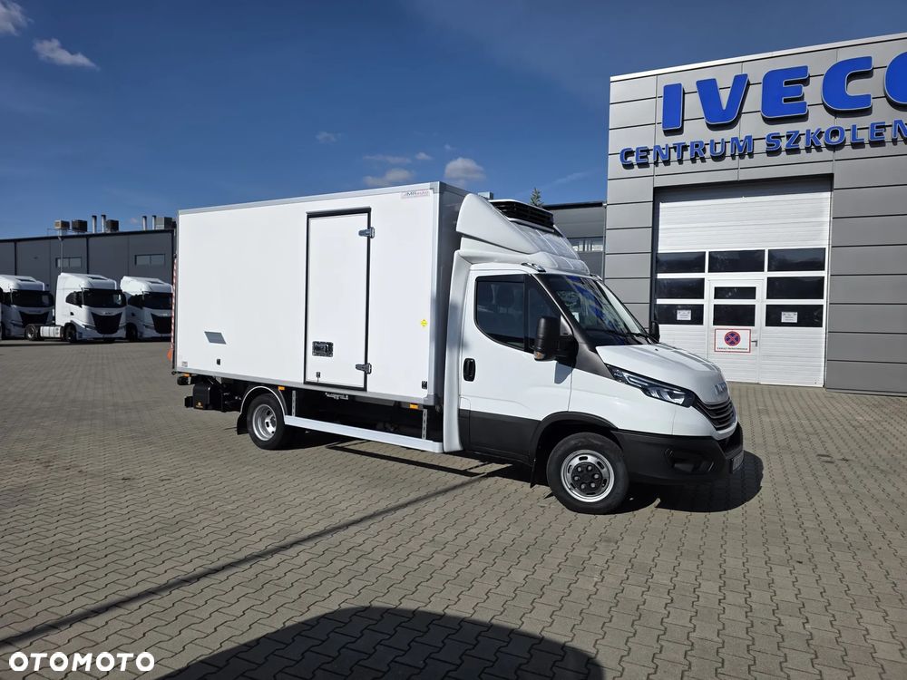Iveco 50C18 Chłodnia 230V Izoterma 8EP Krajowy Ledy  Agregat Thermo King Xarios 350 - 5