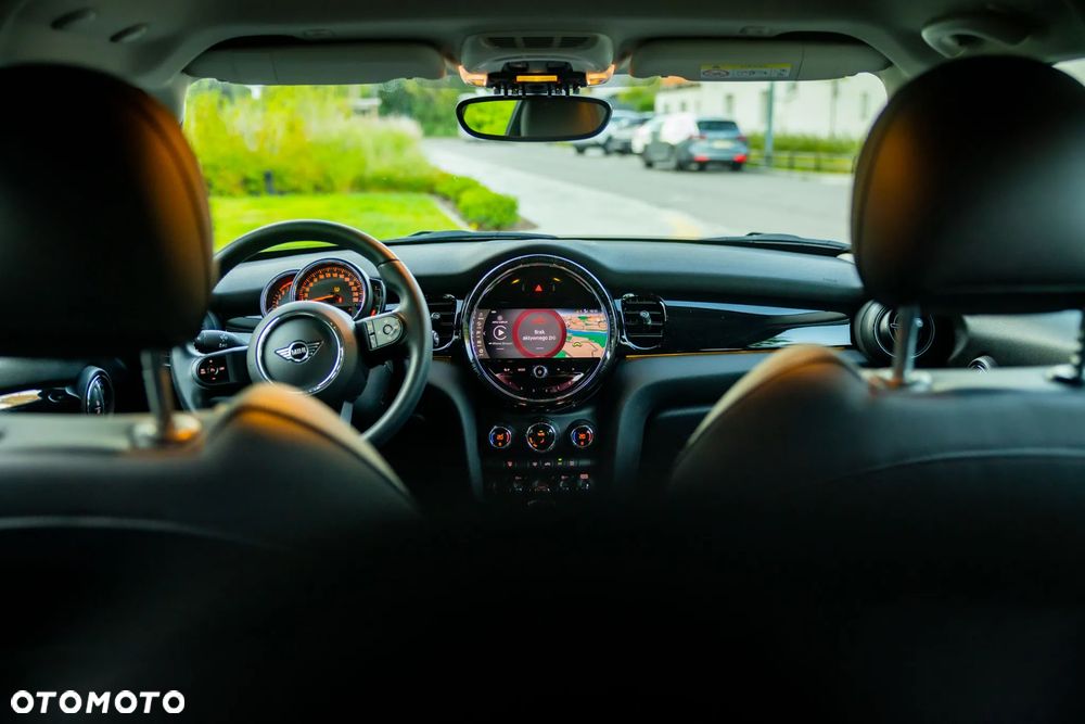 MINI Cooper Standard - 9