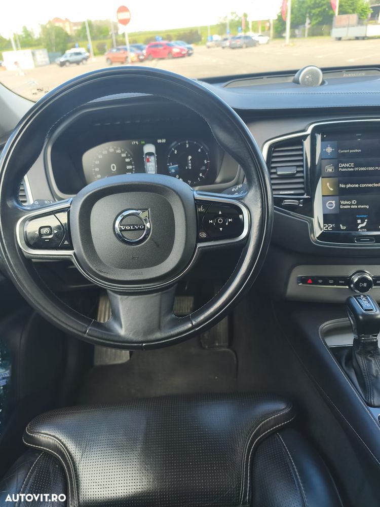 Volvo XC 90 D5 AWD Momentum - 8