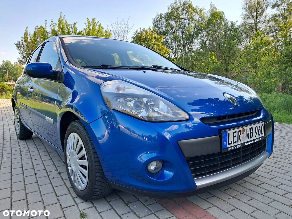 Renault Clio - 11