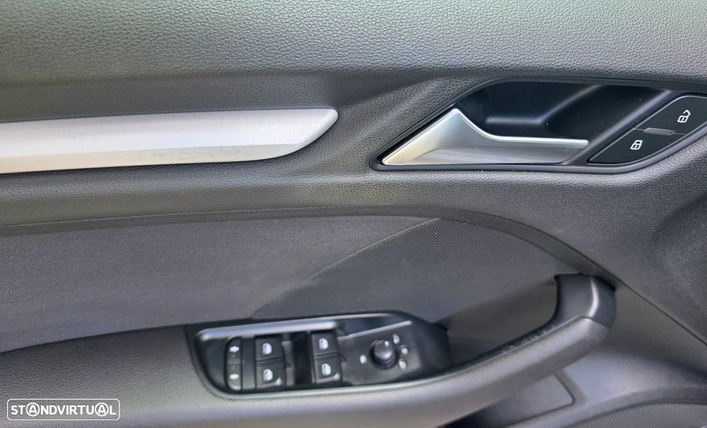 Audi A3 Sportback 1.6 TDI Design - 28
