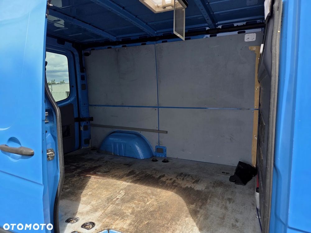 Volkswagen CRAFTER - 12