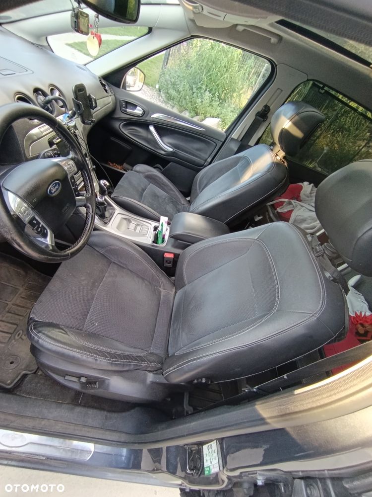 Ford S-Max - 7