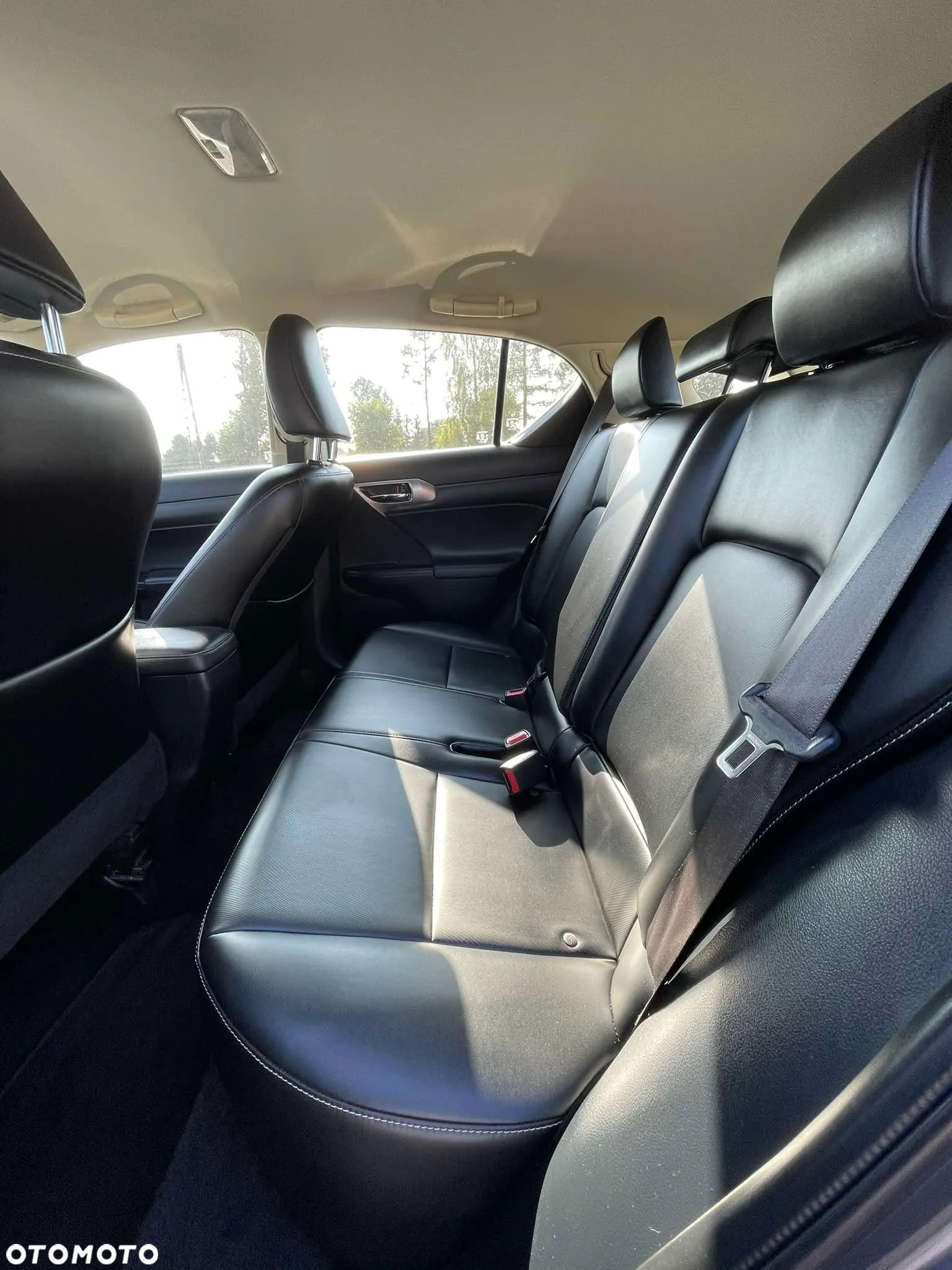Lexus CT - 8