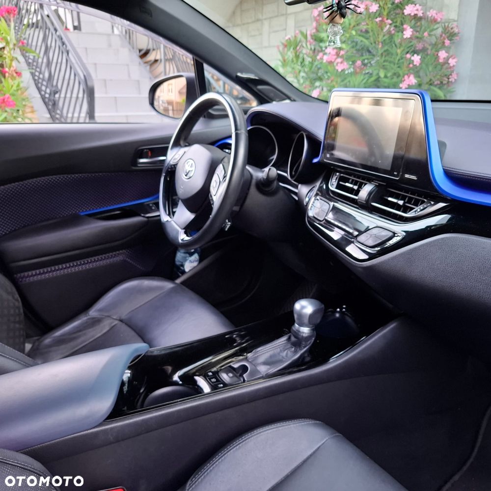 Toyota C-HR Style Selection - 8