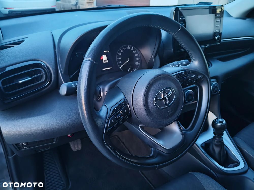 Toyota Yaris 1.5 Comfort - 6