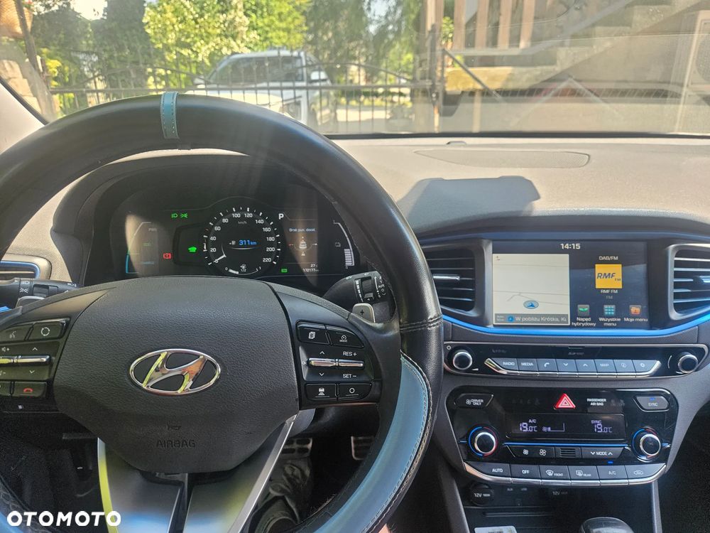 Hyundai IONIQ Hybrid Platinum - 12
