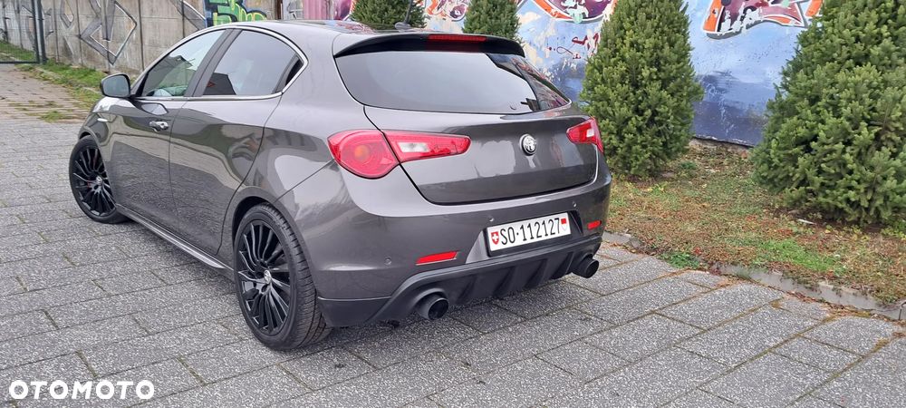 Alfa Romeo Giulietta 1.8 TBi 16V TCT Quadrifoglio Verde - 11
