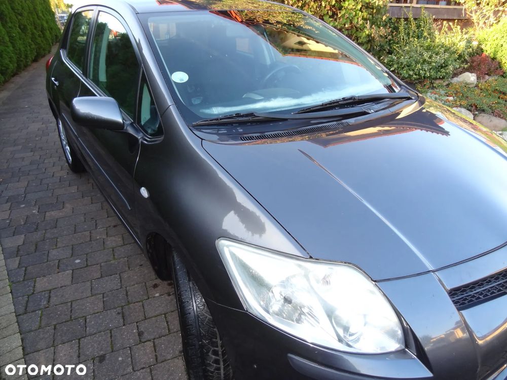 Toyota Auris 2.0 D-4D - 11