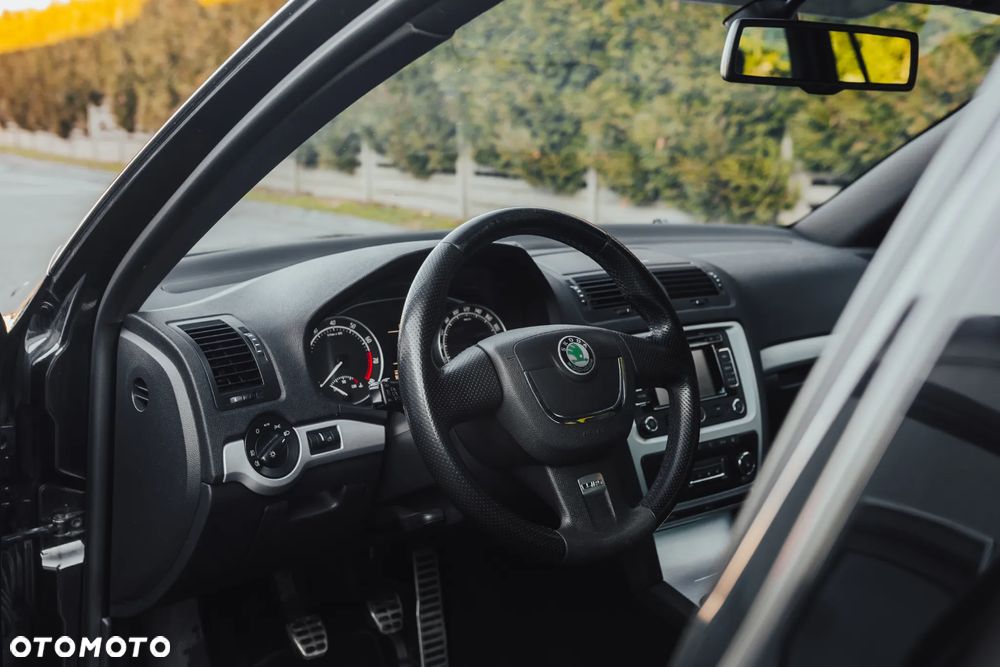 Skoda Octavia 2.0 TSI RS - 15