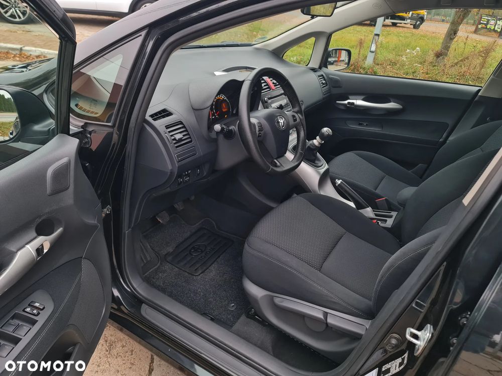 Toyota Auris 1.33 VVT-i Life - 39