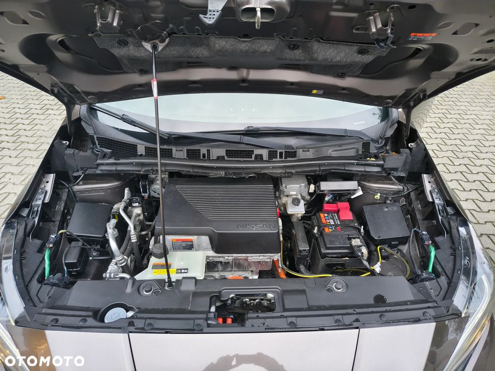 Nissan Leaf - 32