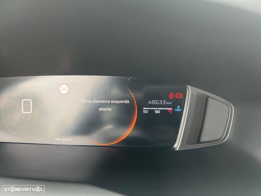 Peugeot 2008 1.2 PureTech Allure - 10